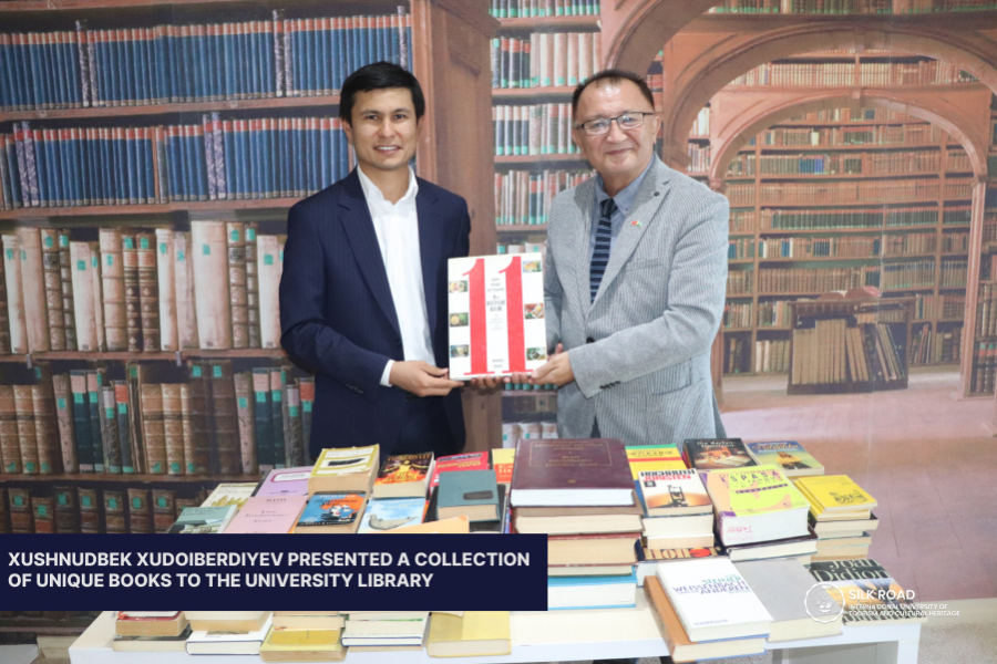 Хушнудбек Худойбердиев подарил библиотеке университета коллекцию уникальных книг