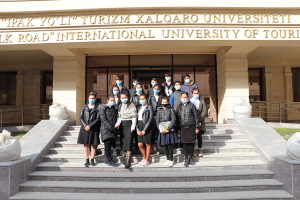 Pupils of the School No. 39 at the “Silk Road” University