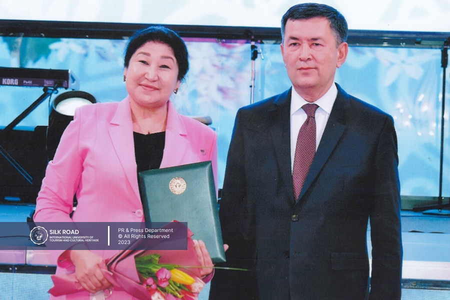 Muhayyo Abbasova, Chairperson of the Women&#039;s Council of the &quot;Silk Road&quot; International University of Tourism and Cultural Heritage, was awarded the &quot;Honorary Label&quot; of the Samarkand regional hokimity for her effective work