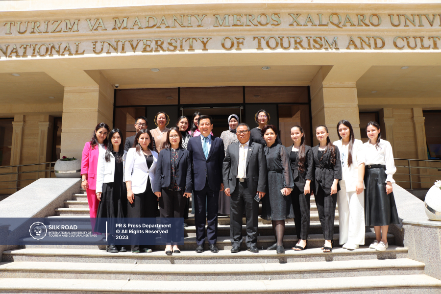 В международном университете “Шелковый путь” состоялся семинар молодежи Китая и Узбекистана
