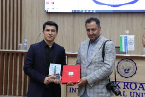 The famous figure of culture and art of the Netherlands Burhanettin Carlak has has added author&#039;s books to the University’s Library