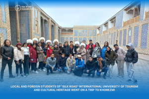 Иностранные и локальные студентымеждународного университета туризма и культурного  наследия посетили Хорезм!