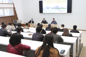 The university held a seminar on “Preventing the addiction of young people to fanatical ideas”