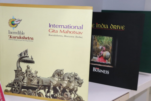 Посольство Узбекистана в Индии подарило библиотеке Международного университета туризма “Шелковый путь” новую коллекцию книг